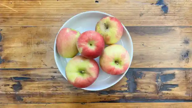 Apples: Swiss Arlet